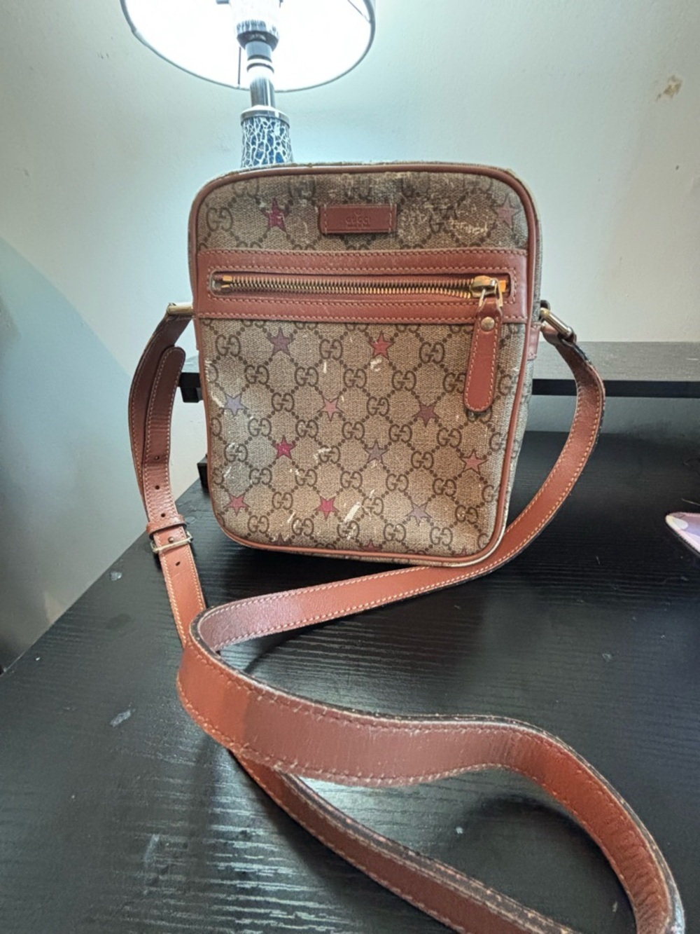 RARE Limited Edition Gucci GG Supreme Star Flat Messenger Crossbody Bag